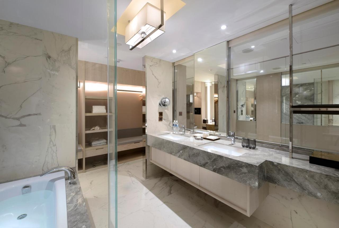 Khách sạn Caesar Park Banqiao 5*